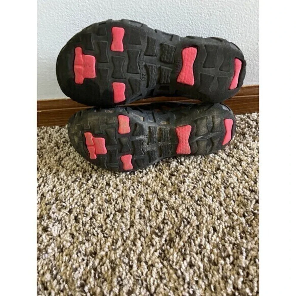 water‎ shoes boys size 1